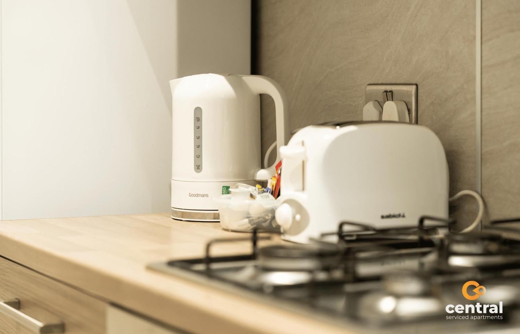Central Serviced Apartments - 2 Bedroom - Ground Floor - Monthly & Weekly Bookings Welcome - Free Street Parking - 2 Double Beds - Wifi - Smart Tvs In Rooms - Fully Equipped - Heating 24-7 - Contractor & Short Stay Favourite Dundee Exteriér fotografie