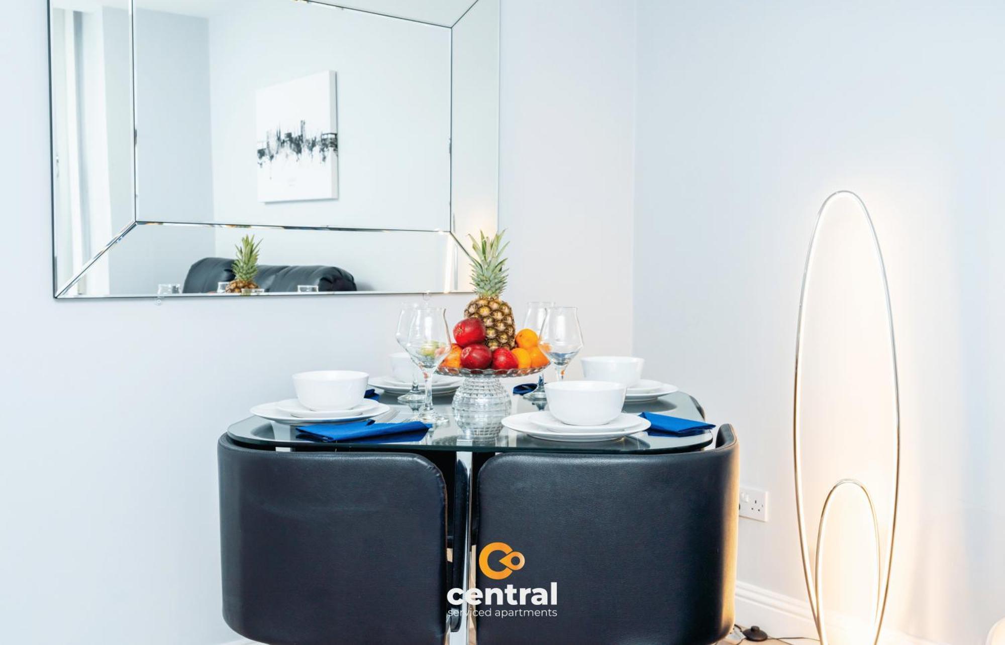 Central Serviced Apartments - 2 Bedroom - Ground Floor - Monthly & Weekly Bookings Welcome - Free Street Parking - 2 Double Beds - Wifi - Smart Tvs In Rooms - Fully Equipped - Heating 24-7 - Contractor & Short Stay Favourite Dundee Exteriér fotografie